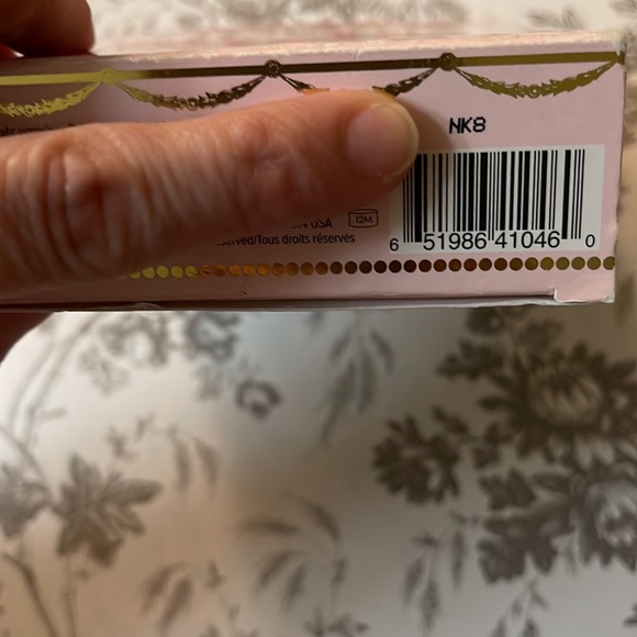 Too faced Pretty Rich Pallet - Picture 4 of 11